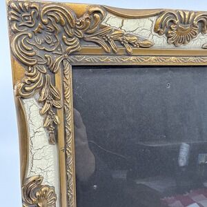 Vtg Ornate Wooden Frame 11" X 13" for 8x10" Photo Insert‎ Goldtone White Crackle
